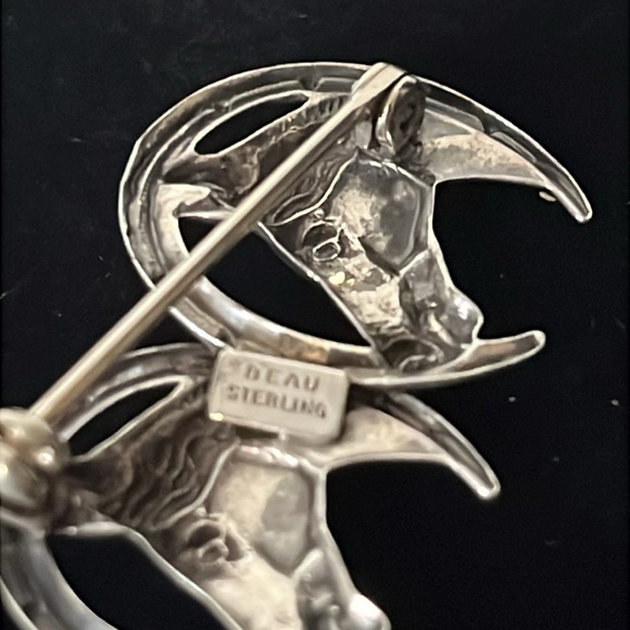 Beau Sterling Silver Double Horse Head & Horseshoe Brooch Pin Equestrian Lucky - Picture 5 of 8